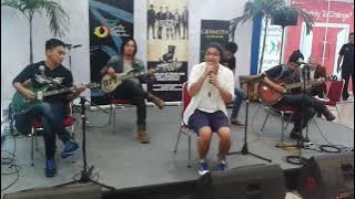 Ungu band Live Hanya Cinta