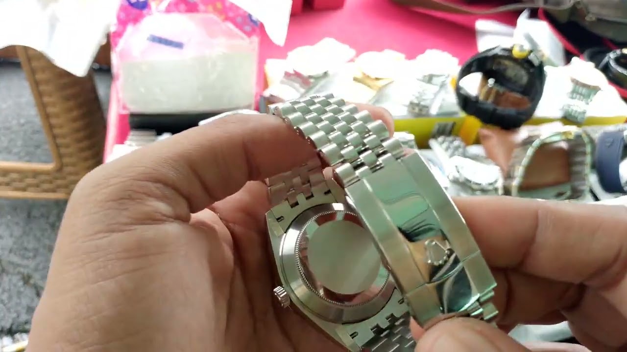 Wow!!! Buruan di order JAM langka tanpa beacukai masuk di Indonesia. Herman 0813-9291-9448