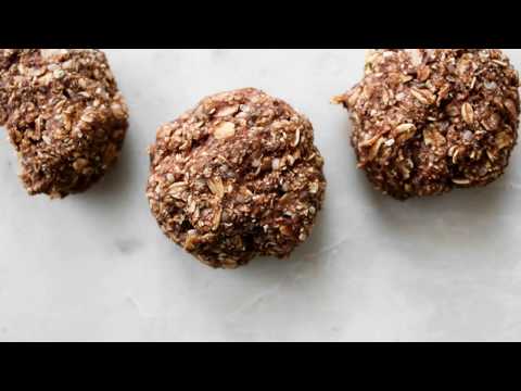 Hearty Oatmeal Breakfast Cookies (Vegan, Sugar-Free)