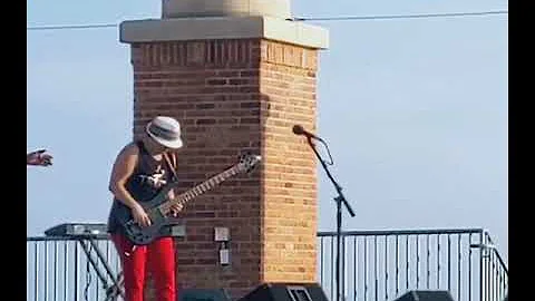 Shelley Rae bass solo at Blues on the Bay 08/08/21