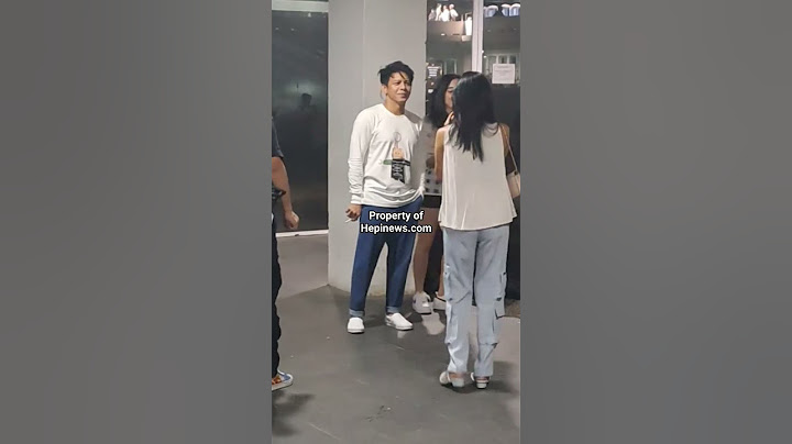 RAMAHNYA ARIEL LAYANI FANS YANG MINTA FOTO BARENG