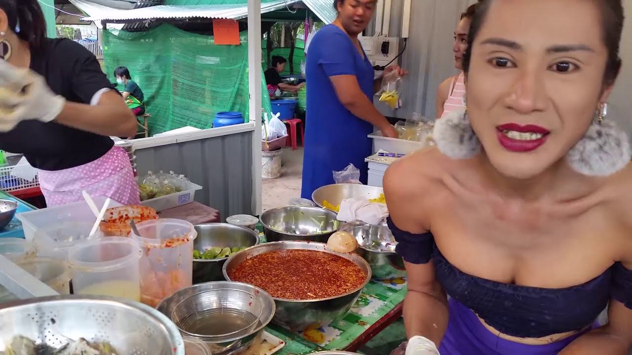 #คลิปดังในอดีต เจ้เบียร์ ป้ากบ คนละยำ ประจวบ​ Miss.beer Pakob Raw Spicy Seafood Mango Salad Thailand