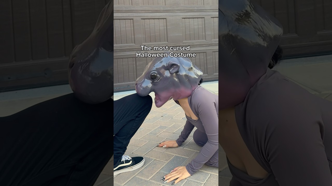 MOO DENG THE QUEEN! Happy Halloween 🎃