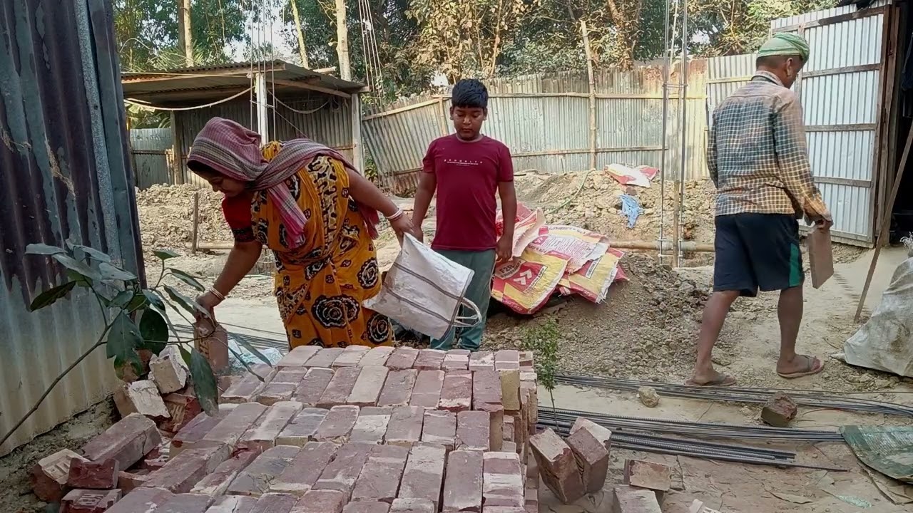সকালে উঠে আমি আমার ছেলে আমার বর সবাই মিলে ইট রাস্তা থেকে বাড়িতে নিয়ে আসছি