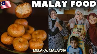 Mouthwatering MALAY Food in MELAKA Malaysia | HALAL Food in Melaka Street Food in MALAYSIA