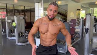 How To Do: Dumbbell Static Curls