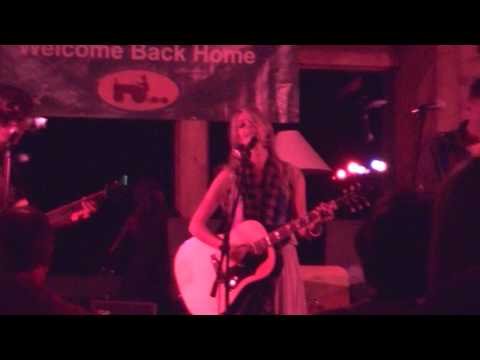 Elizabeth Cook - Mama's Funeral - 5/15/10