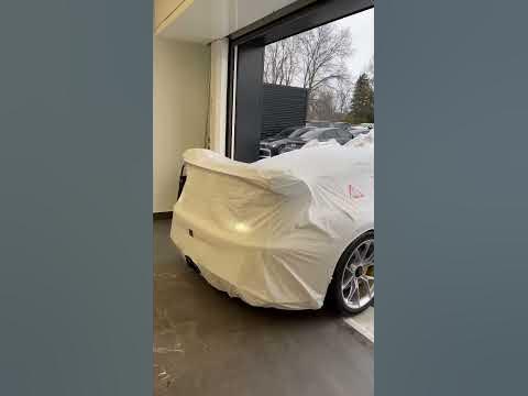 unwrapping-the-2022-pts-porsche-911-gt3-asmr-unboxing