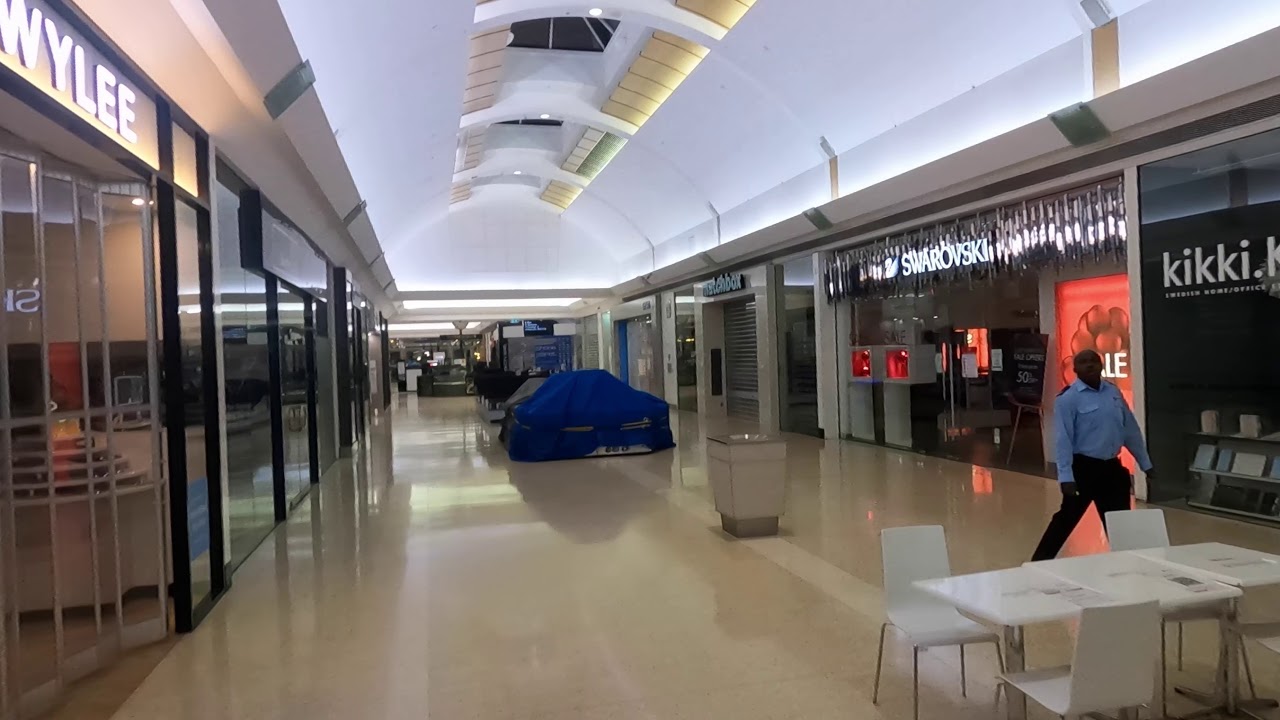 Perth Shopping Centre BMX Ride Challenge 1 Sneaking in afterhours