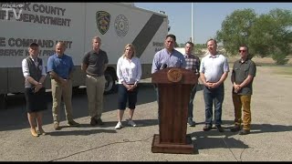 U.S. Rep. Tony Gonzales visits DHS detention facility in Eagle Pass