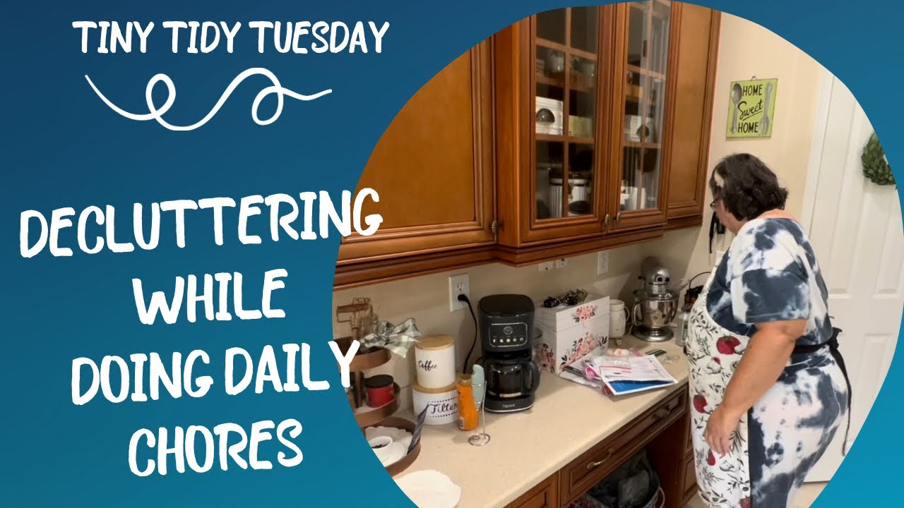 Tuesday Declutter DECLUTTERING & DAILY CHORES | Tiny Tidy Tuesday 🧹🧼🧽🫧🛀🧺 - YouTube