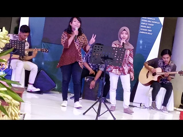 Payung Teduh - Akad (cover by Kaselia'scoustic) class=