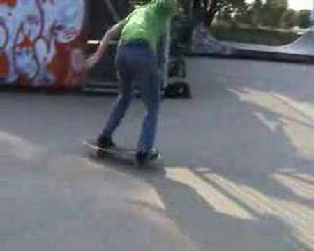 Nollie 180 Double Heelflip
