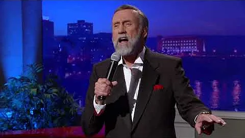 Ray Stevens - "I'm Kissin' You Goodbye" (Live on CabaRay Nashville)