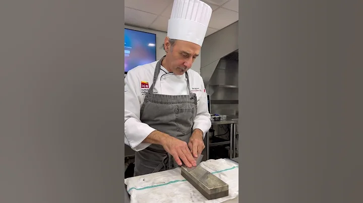 Learn to Sharpen your Knifes from a Culinary Schoo...