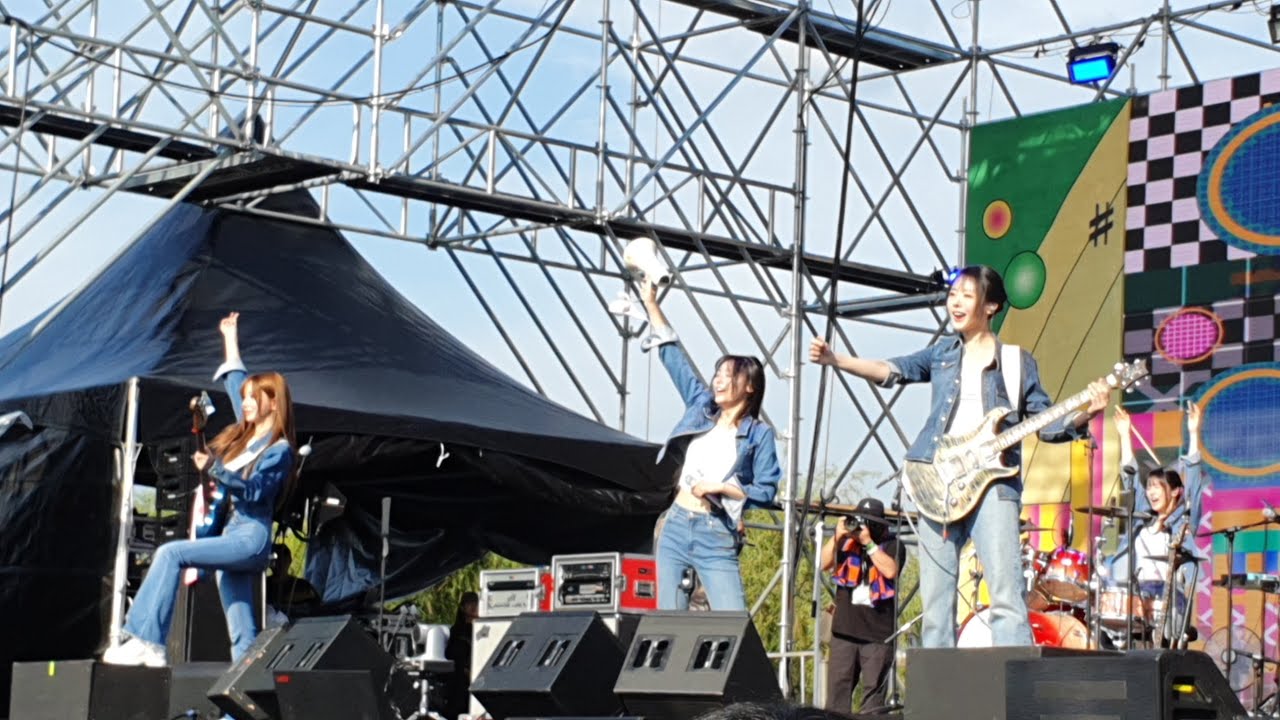 QWER 고민중독 2025 부산국제록페스티발 BUSAN INTERNATIONAL ROCK FESTIVAL 