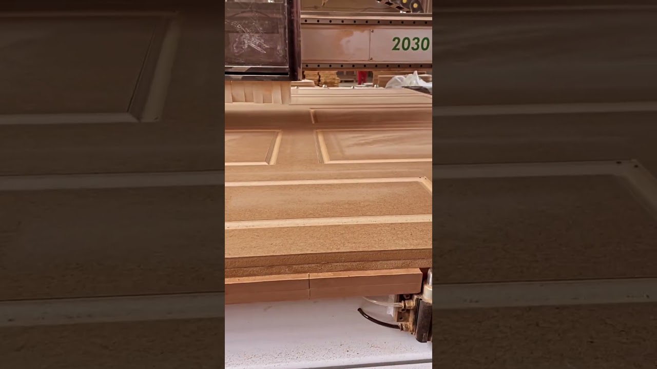 Debitare CNC Fronturi usi MDF