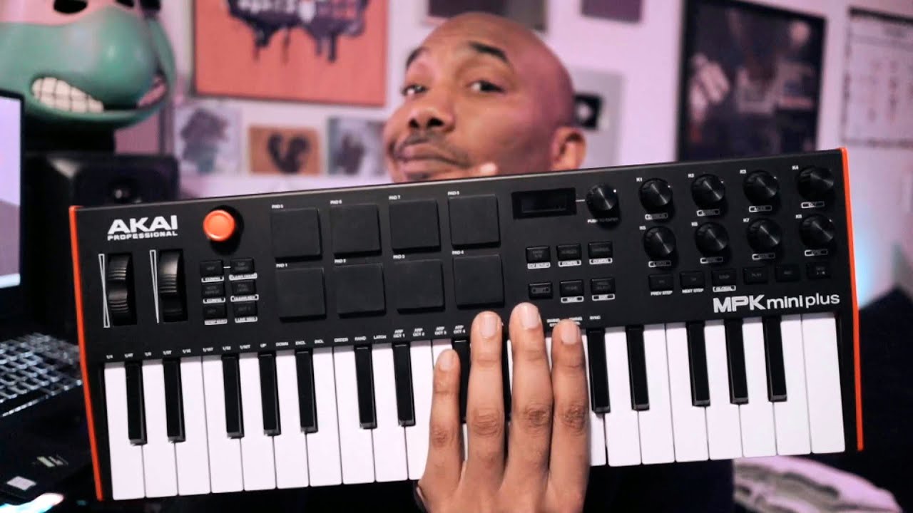 Arturia MINILAB 3 VS Akai MPK Mini Mk.3 - Which MIDI Keyboard should YOU  choose? 