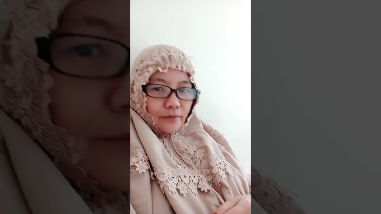 Lagi bahagia dengan kucingku Cantik 