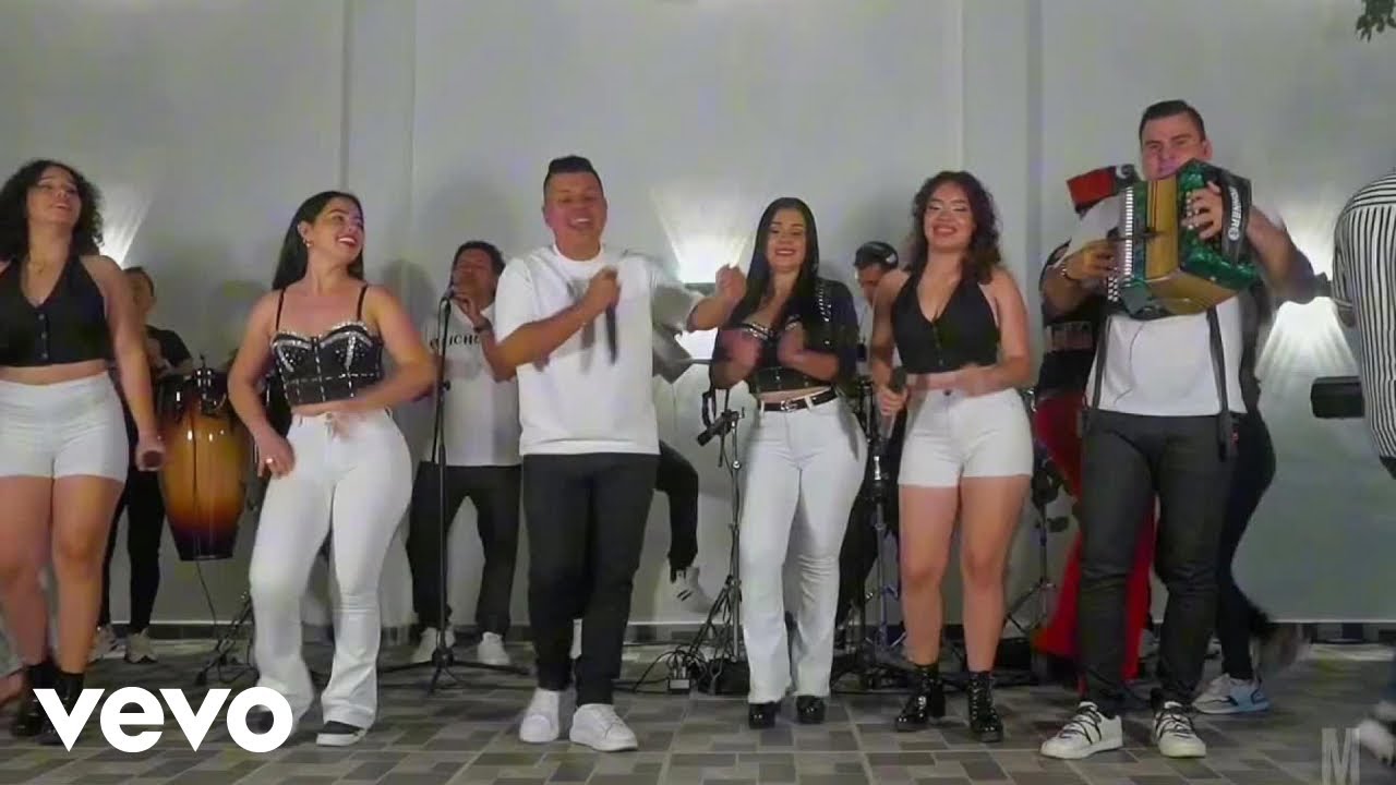 Fusion Caliche - Mix La Carta #3 Junior Castrellon (Lyric Video)