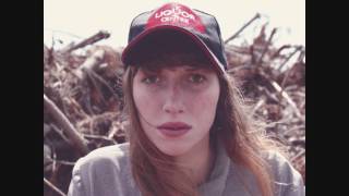 Video thumbnail of "ALDOUS HARDING . Merriweather"