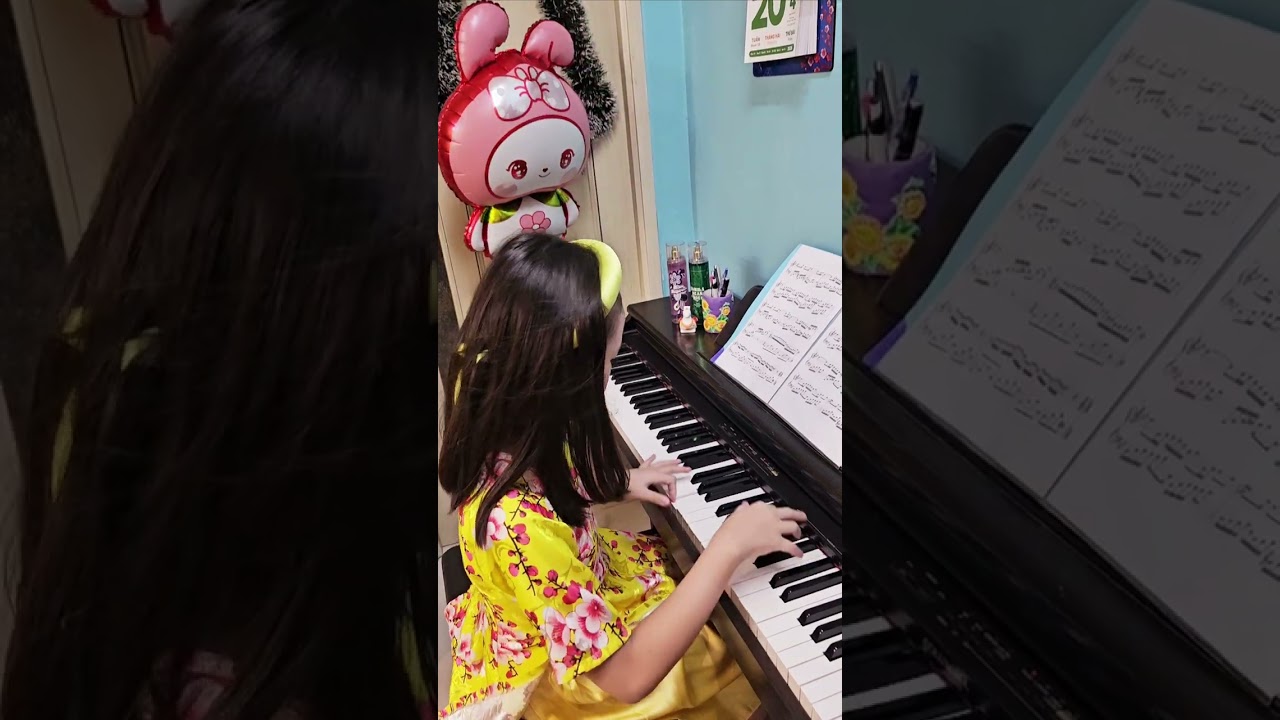 Mừng Xuân dạo đàn