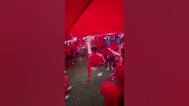 Deze Oranje-fan moet nog even oefenen op zijn omhaal 😂👀 #oranje #euro2024 #nedoos