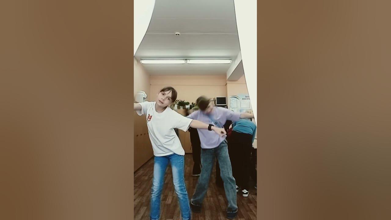 лока лока в шк:) - YouTube