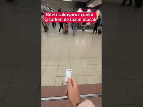 Video: Uçakta Nasıl Seyahat Edilir (Resimlerle)