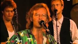 Björn Afzelius   Sådan Herre Live Hovdala Slott 1989 chords