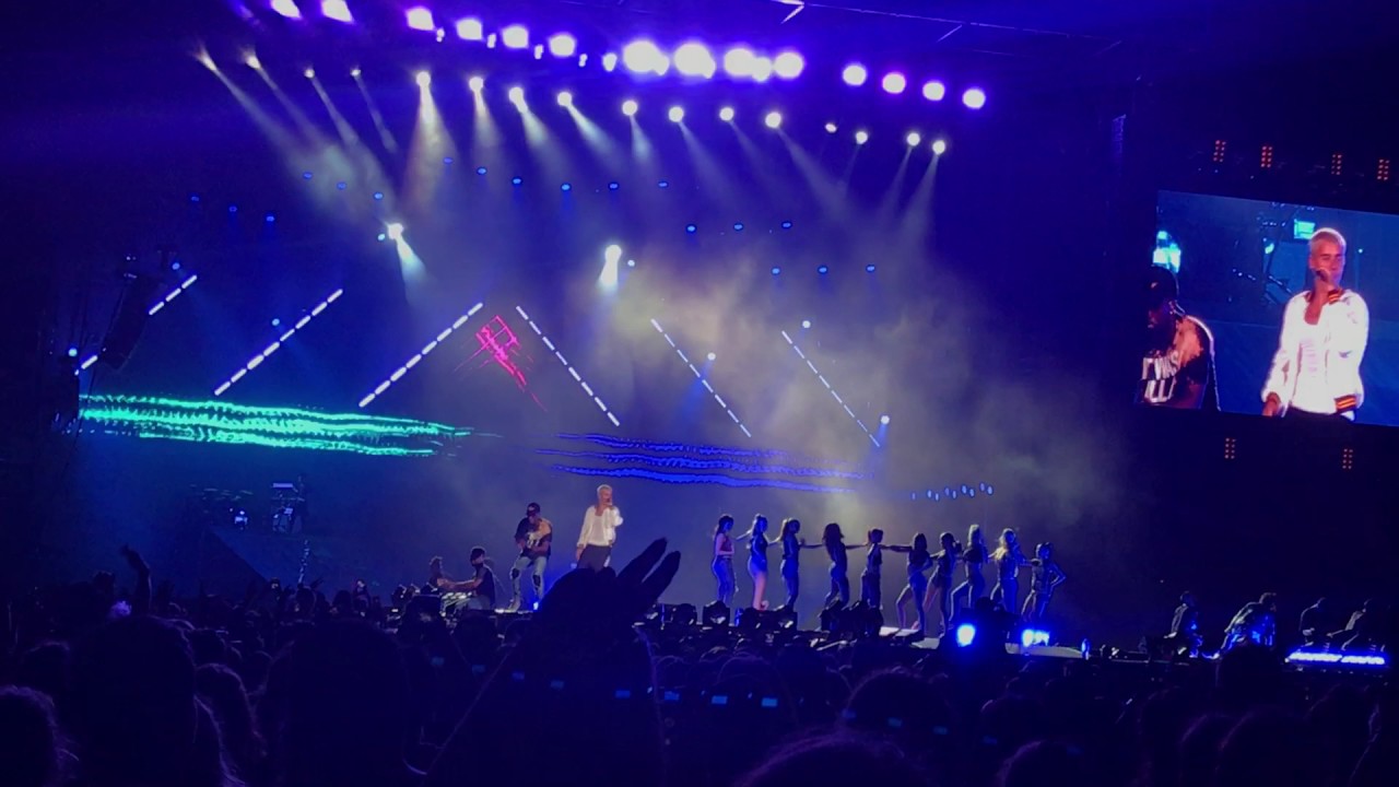 Justin Bieber - Purpose World Tour Stadiums, Sydney, 15/03/2017 - Baby