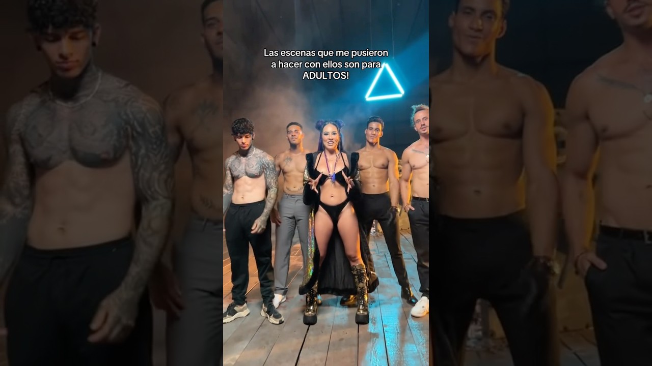 El video oficial ya está aquí @KarlyBustillo 👈🏼 NO ME FUNEN!!