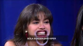 Yuki Kato Ngakak Lihat Mukanya Sendiri Pakai Penyangga Mulut