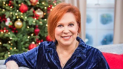 Highlights - Actress Vicki Lawrence - Hallmark Cha...