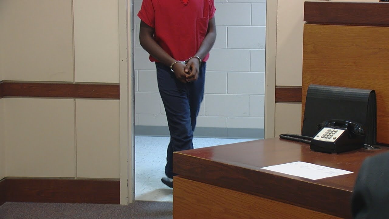 Teen appears in juvenile court for Avondale murder - YouTube