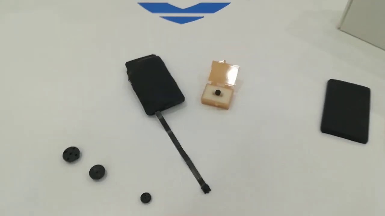 Kit Micro Auricolare Gsm Con Microcamera Audio e Video a Bottone - YouTube