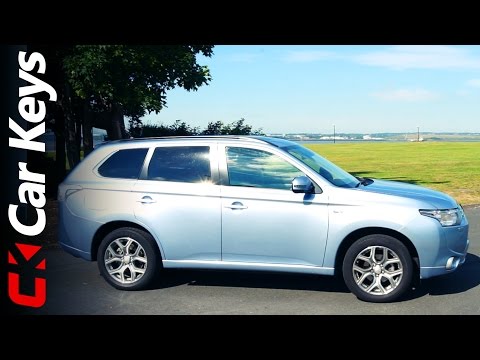 Mitsubishi Outlander PHEV 2015 review - Car Keys