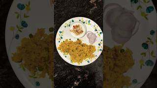 Thand mr garam garam khana aur kha chahiye #lunchplatter #ytshorts #shortvideo #millionaire