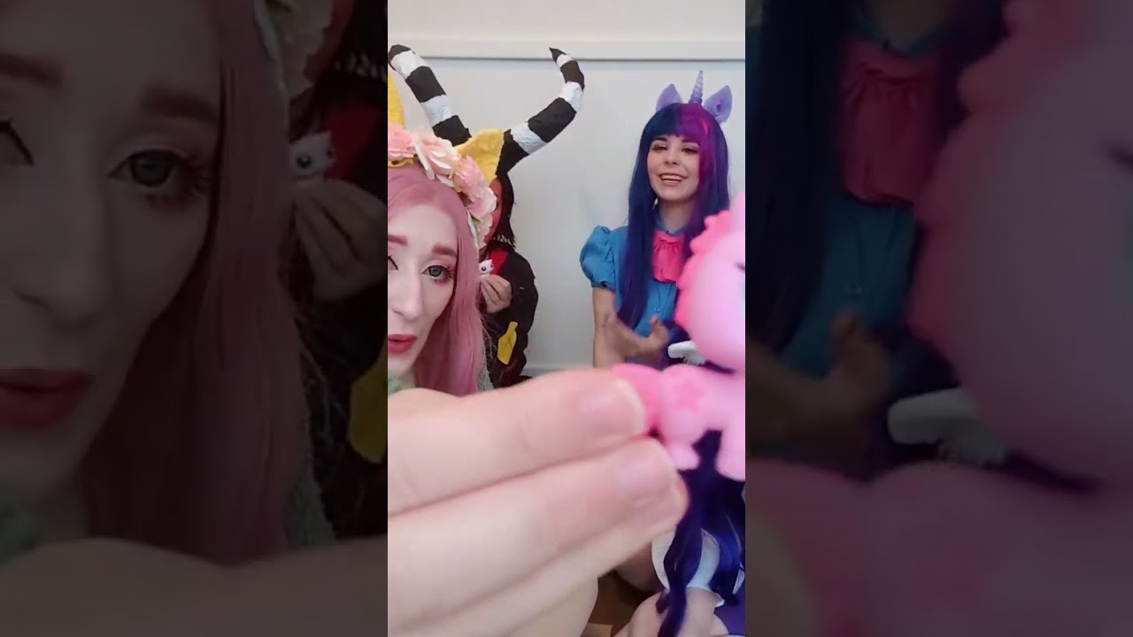 OPENING BLIND BAGS IN COSPLAY part 2 LPS #cosplay #littlestpetshop #blindbag @SolarBubblesTv