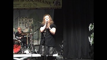 Thumbnail of Hazel Scott singing a capella