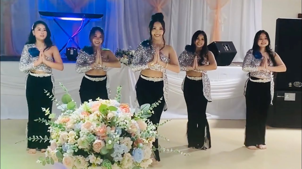 Lunabellas dancing at Amy’s Wedding 4.26.2025