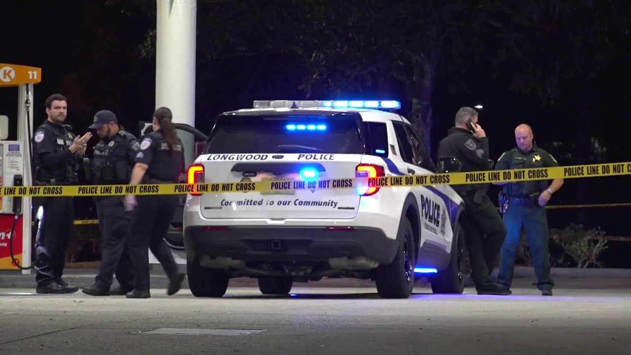 Longwood police officer shoots man at convenience store on SR-434