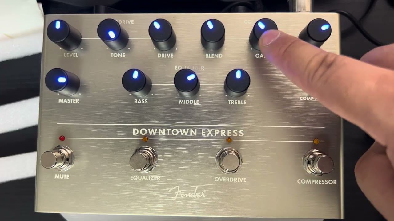 【動作確認済】Fender Downtown Express エフェクター Fender「Downtown Express」簡単レビュー - YouTube