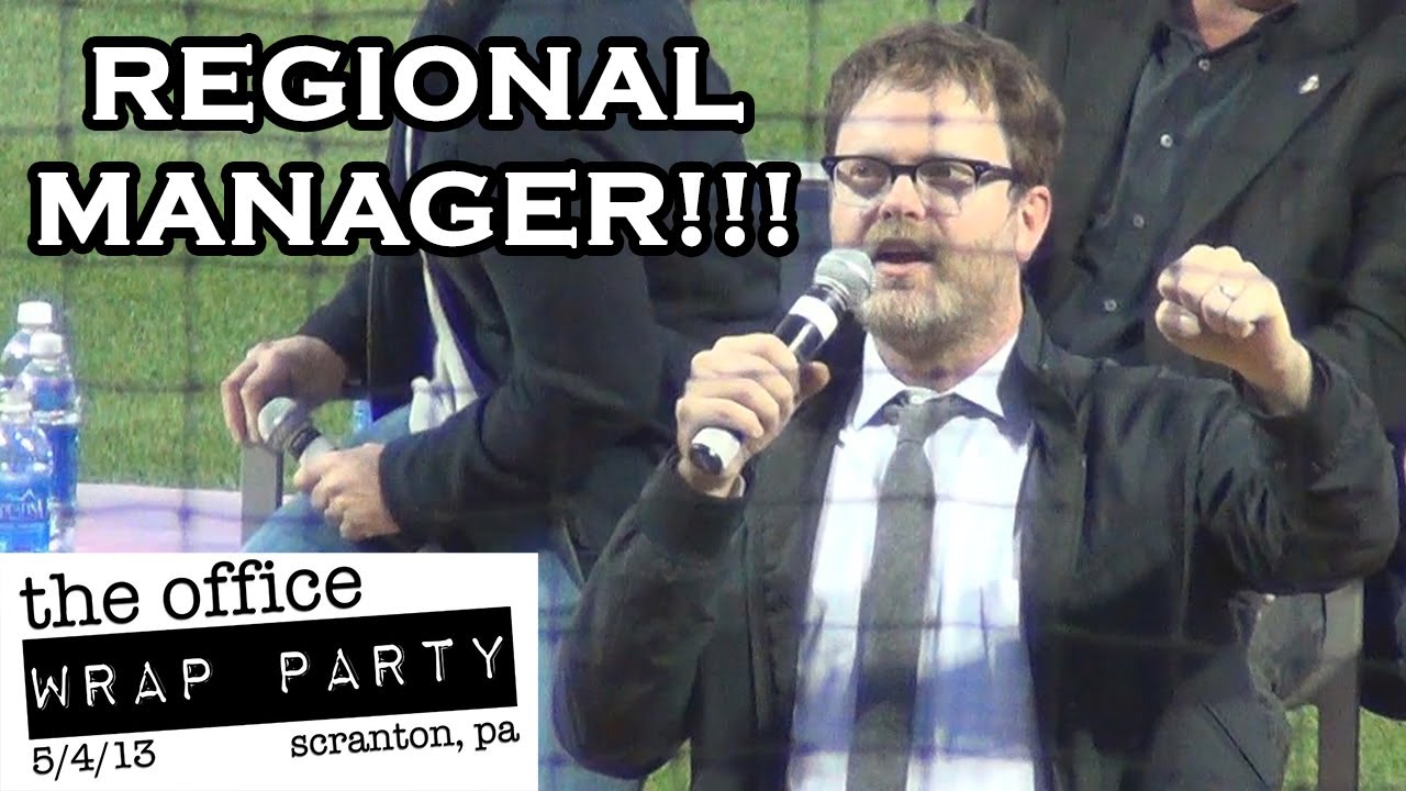 Дуайт наконец-то отпраздновал свое назначение региональным менеджером на вечеринке по случаю заве...