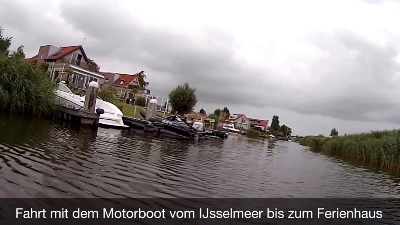 Bootseinfahrt - Beach Resort Makkum