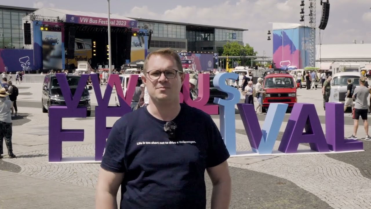 Herbeleef het VW Bus Festival met Dr. Heritage