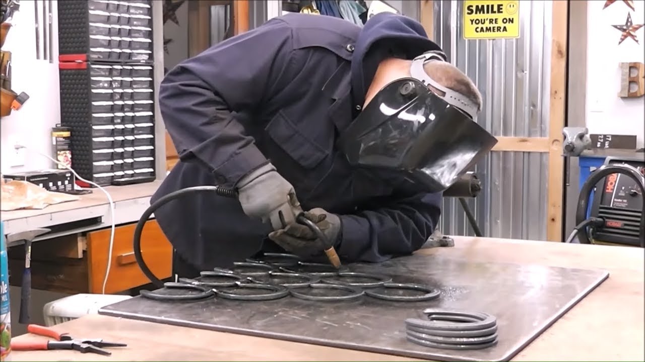 Welding Project making a Decorative Horseshoe Christmas Tree YouTube