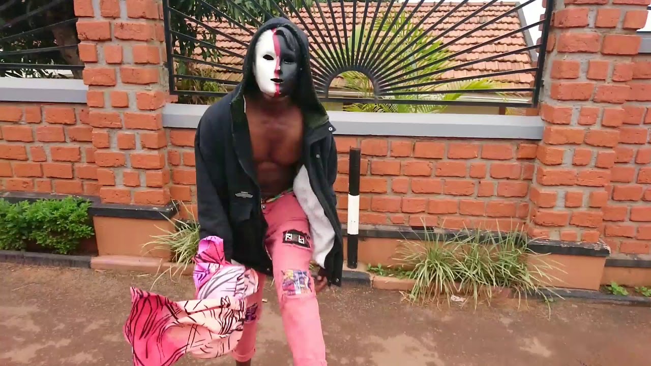 Eezzy   Wulira Omuziki Official Dance Video Choreography by Navi Kyz UG  Maskman