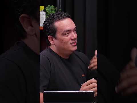 Sim nós podemos cobrar, pois eles são pagos com nosso dinheiro. Sim nós podemos cobrar, pois eles são pagos com nosso dinheiro.