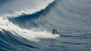 Wave Surfing Dirt Biker Robbie Maddison Reveals Secrets Behind Stunt screenshot 4